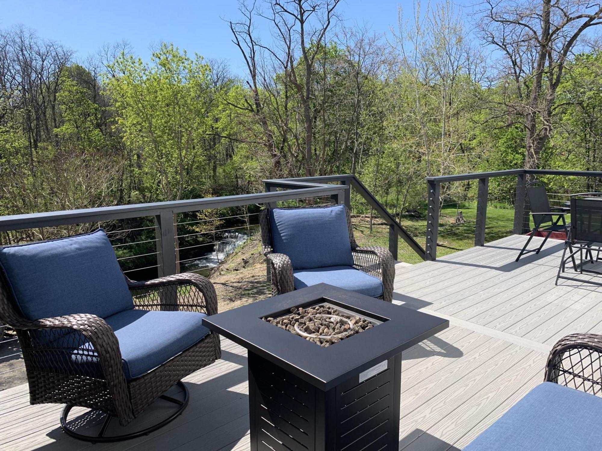 The Overlook At Falls Apartamento